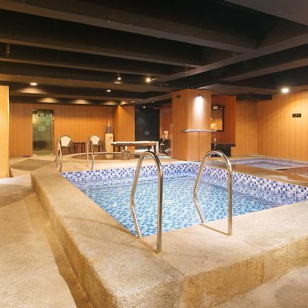 Reddoorz Premium At Jjimjbang Hotel Spa Manila Kültér fotó