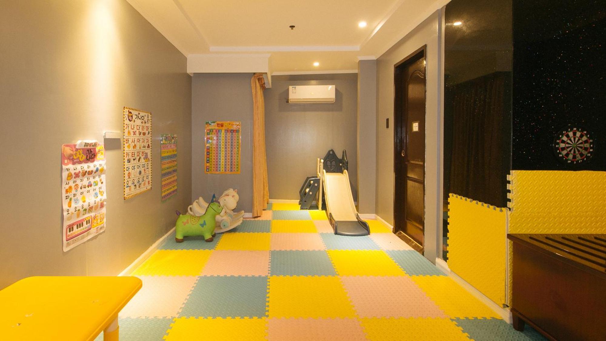 Reddoorz Premium At Jjimjbang Hotel Spa Manila Kültér fotó