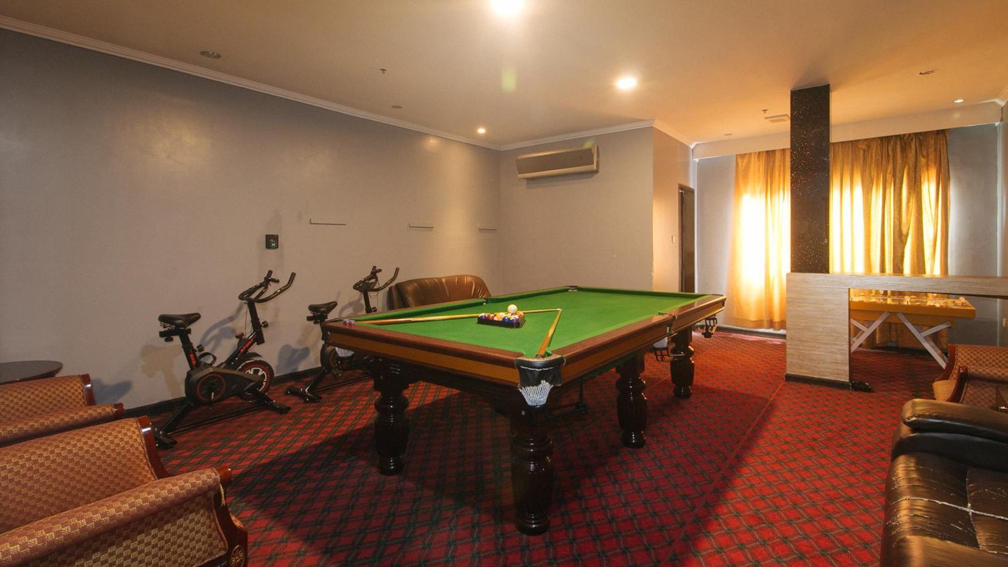 Reddoorz Premium At Jjimjbang Hotel Spa Manila Kültér fotó