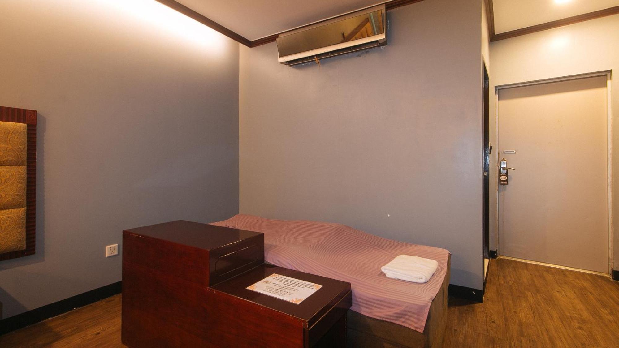 Reddoorz Premium At Jjimjbang Hotel Spa Manila Szoba fotó