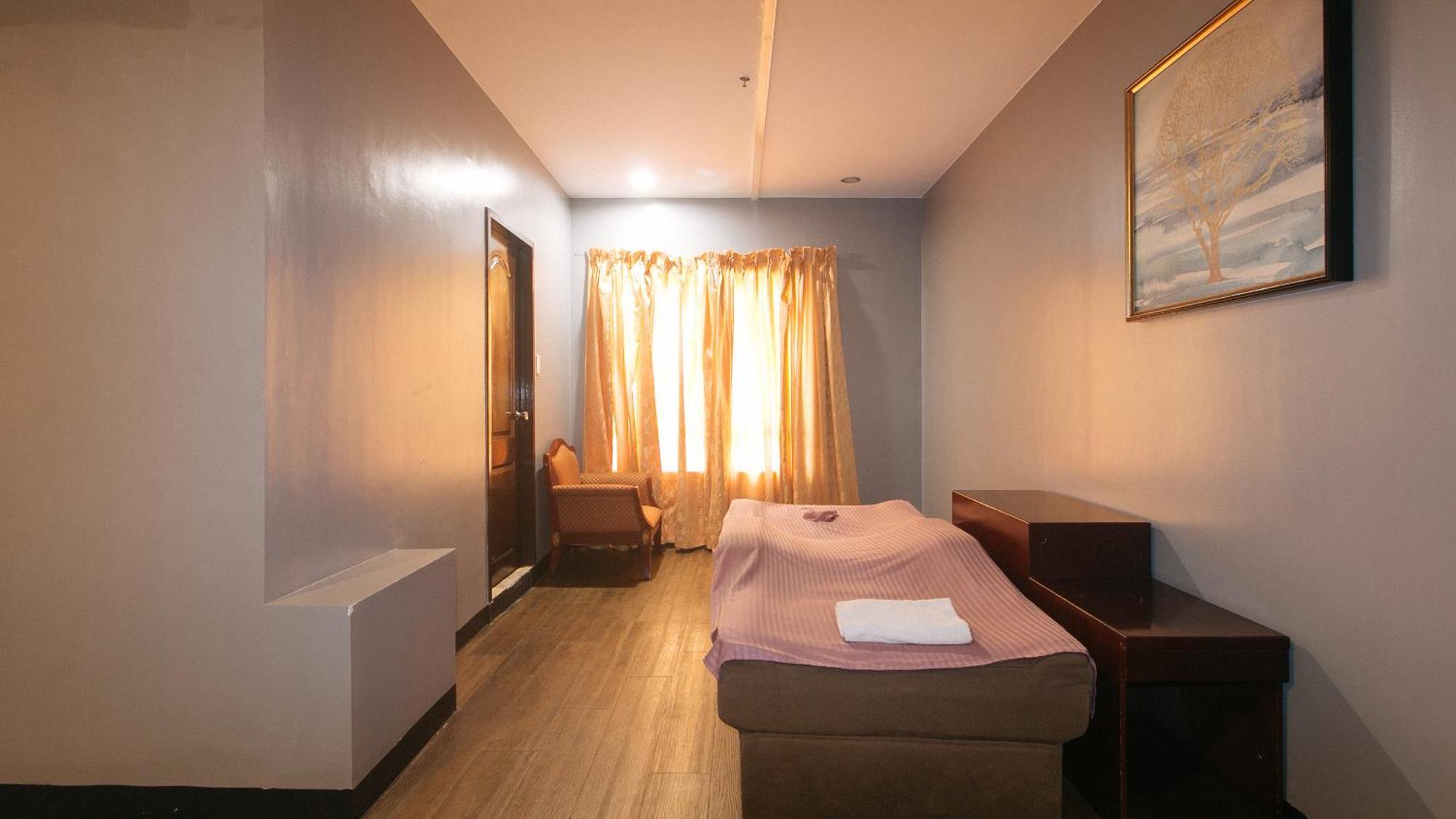 Reddoorz Premium At Jjimjbang Hotel Spa Manila Szoba fotó
